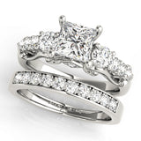 3-stone-round-engagement-ring-50583-e