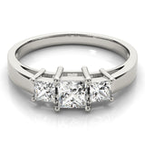 3-stone-princess-engagement-ring-81172