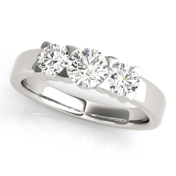 3 Stone Round Engagement Ring