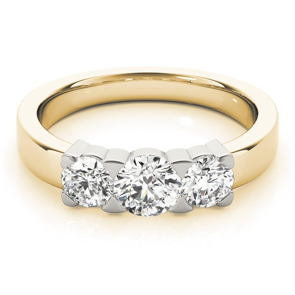 3-stone-round-engagement-ring-81755-1